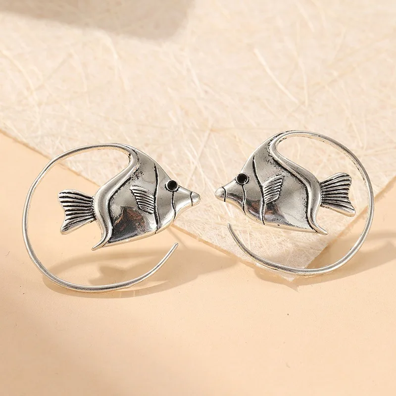 Vintage Silver Color Fish Dangle Women's Earrings Metal Hang Carving Party Daily Wear