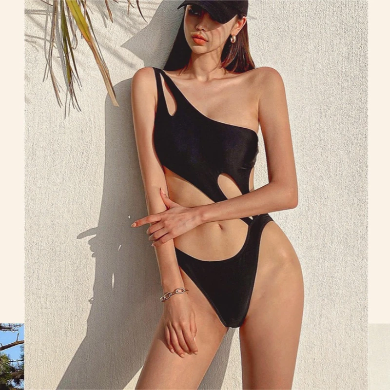 Costume da bagno monospalla da donna in tinta unita, bikini intero a triangolo con top corto sexy europeo americano per le vacanze al mare