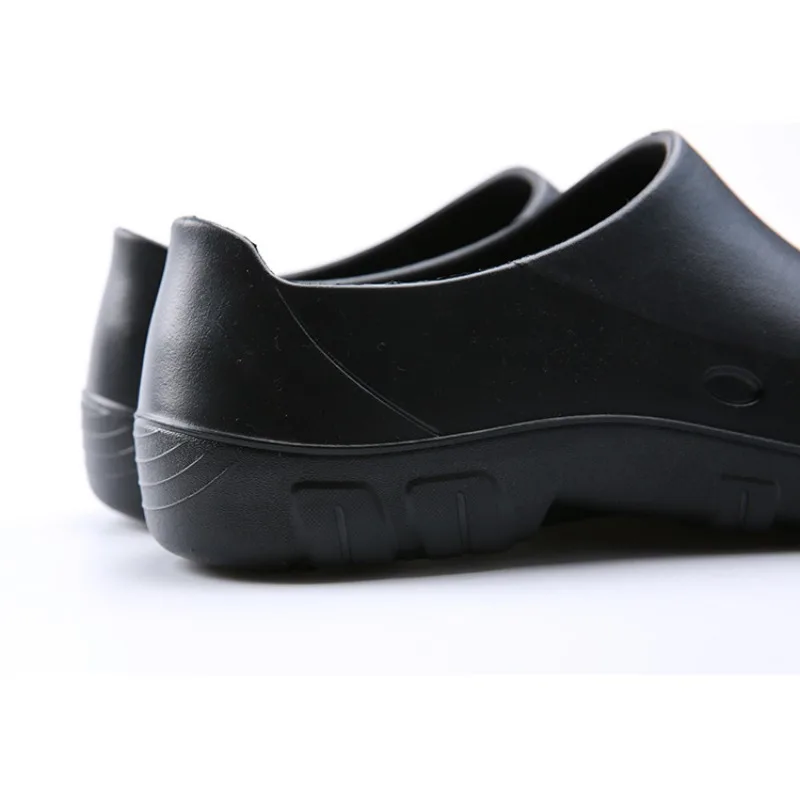 Soft Doctors Nurses Shoes Anti-slip Clogs Operating Room Lab Slippers Chef Work Flat flip flop Suitable for Long Standing