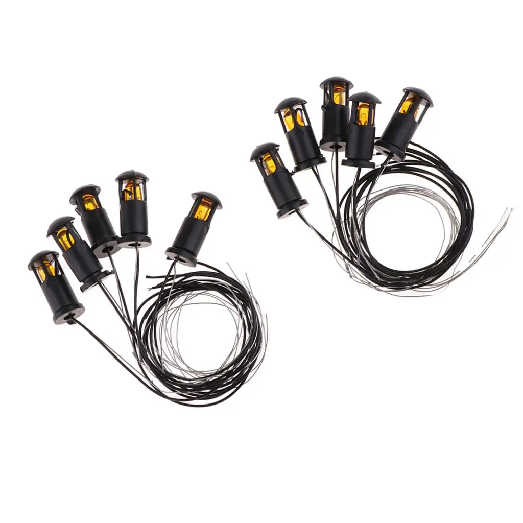 Model Railway Lights Black Plastic LED Double Lamppost Lawn Lamp for Parking Lot and Sand Table Decoration
