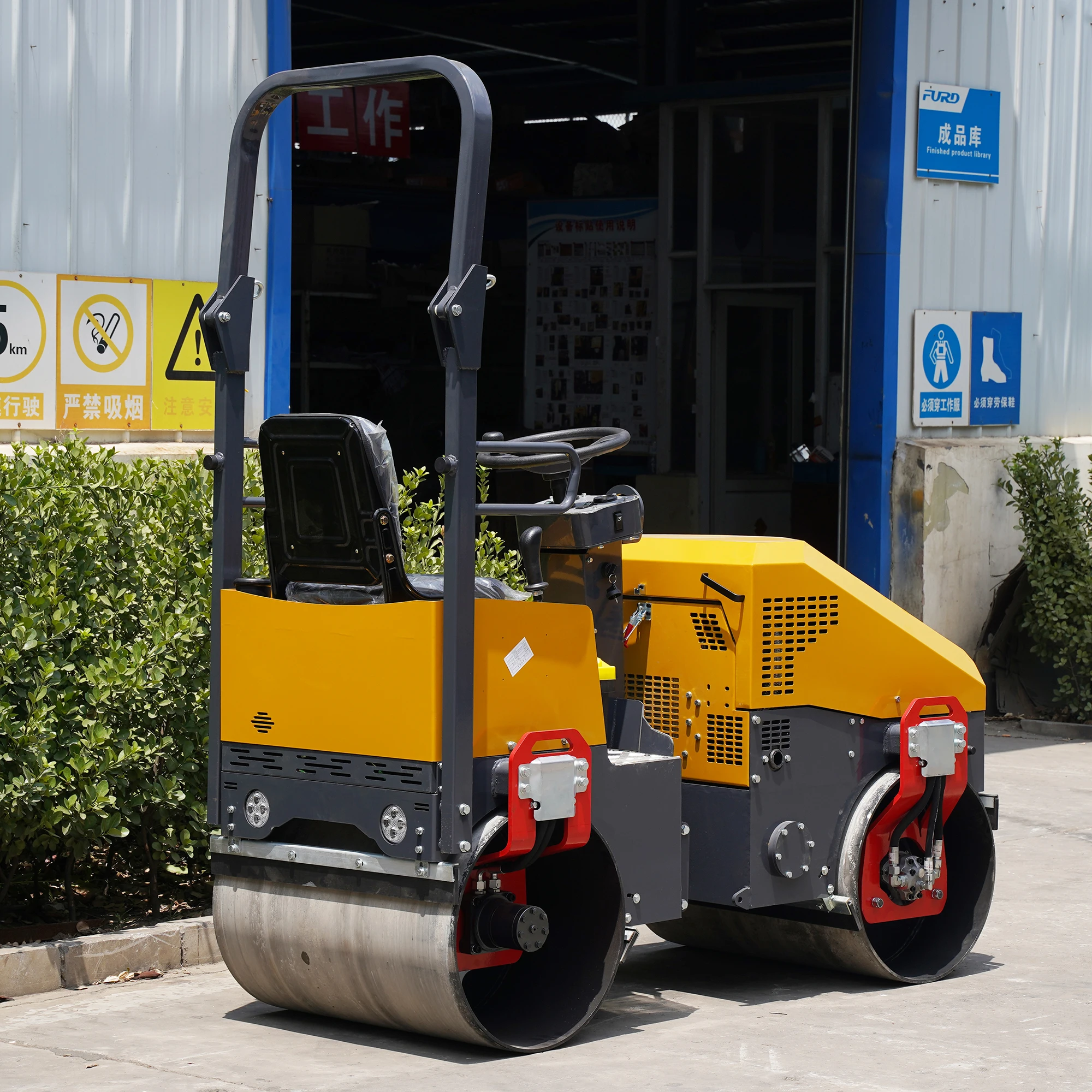 Factory Direct Mini Road Roller Full Hydraulic System Small Compactor For Narrow Trench Project