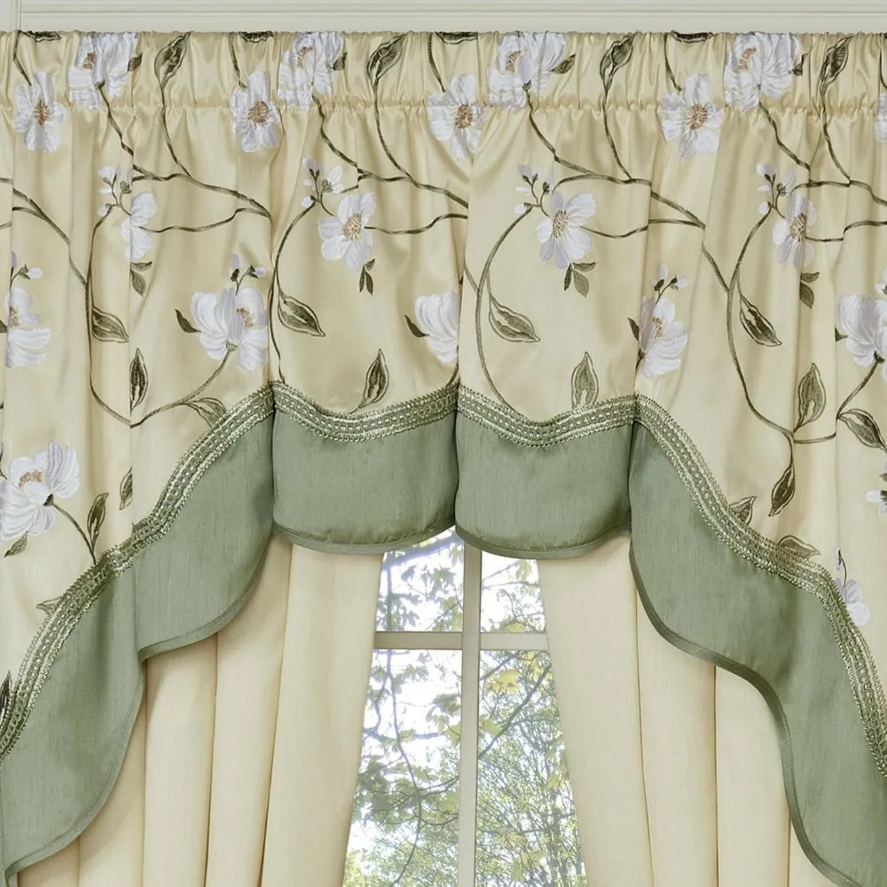 ผ้าม่านตกแต่งหน้าต่างลายสวนหรูหรา: ผ้าโพลีเอสเตอร์เนื้อผ้าไหมเทียมอย่างดี พร้อมลายปักดอกแมกโนเลีย - โทนสีวานิลลา สวยสง่า
