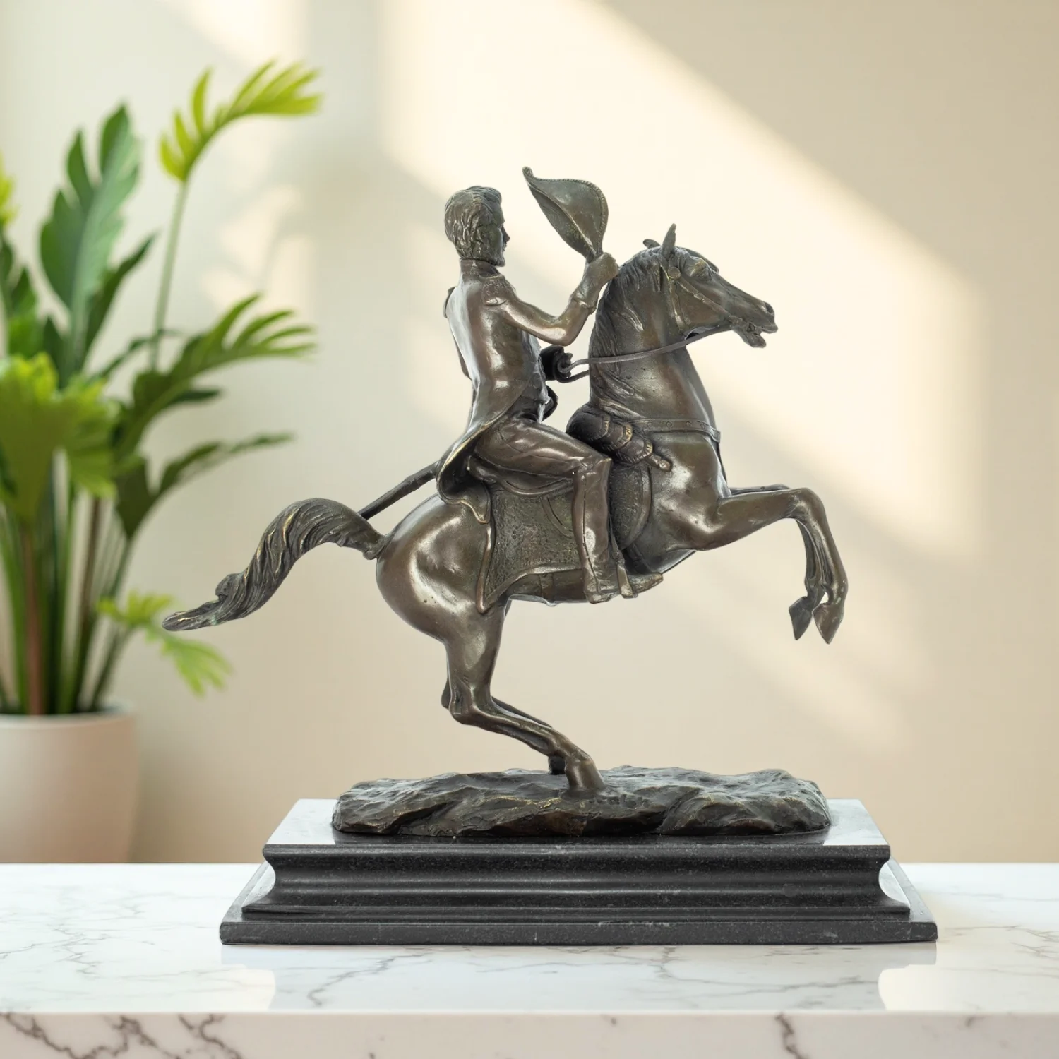 Bronze Ridding Horse Sculpture War General on Horse and Sword Statue Famous Andrew Jackson Figurines For Home Art Decor Crafts