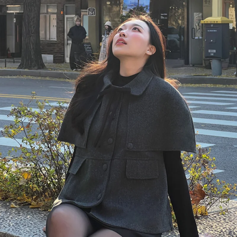 2026 Elegante stile mantello cappotti corti tinta unita risvolto giacca monopetto vintage pendolari streetwear nuovi vestiti da donna alla moda