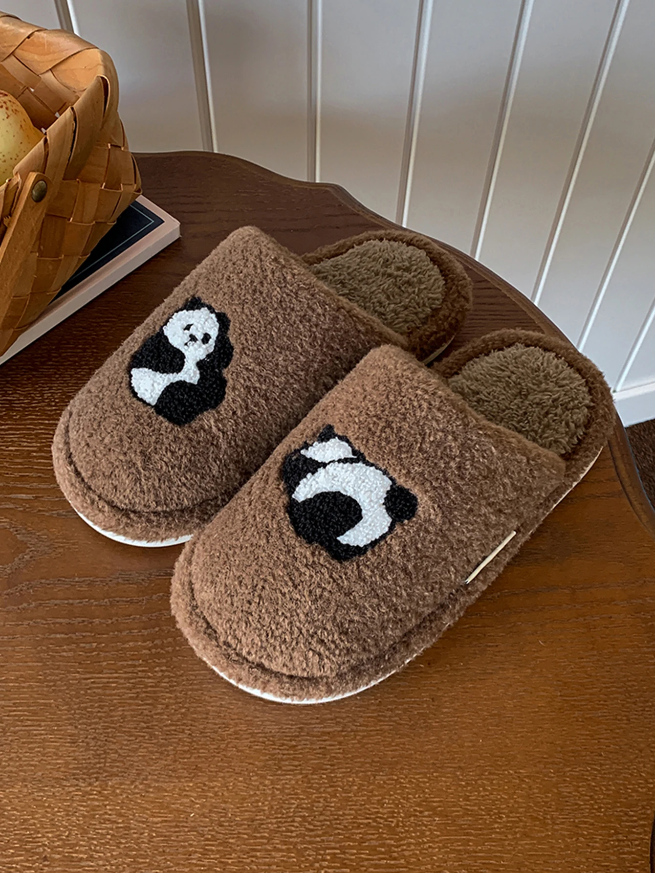Men Cute Panda Pattern Fuzzy House Slippers, Soft Plush Upper, Warm Lining, Non Slip Sole Open Toe Indoor Bedroom Slippers