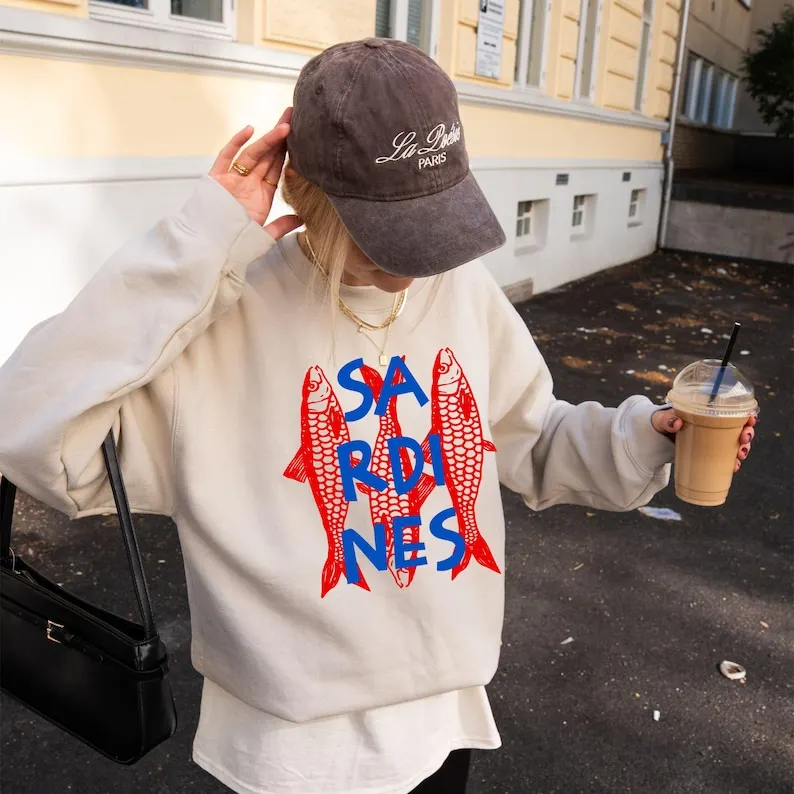 Bluza z grafiką sardynki Modna bluza z nadrukiem rybki w puszkach Klubowa bluza estetyczna Koszulka z anchoisami Jesienno-zimowy strój damski z długim rękawem