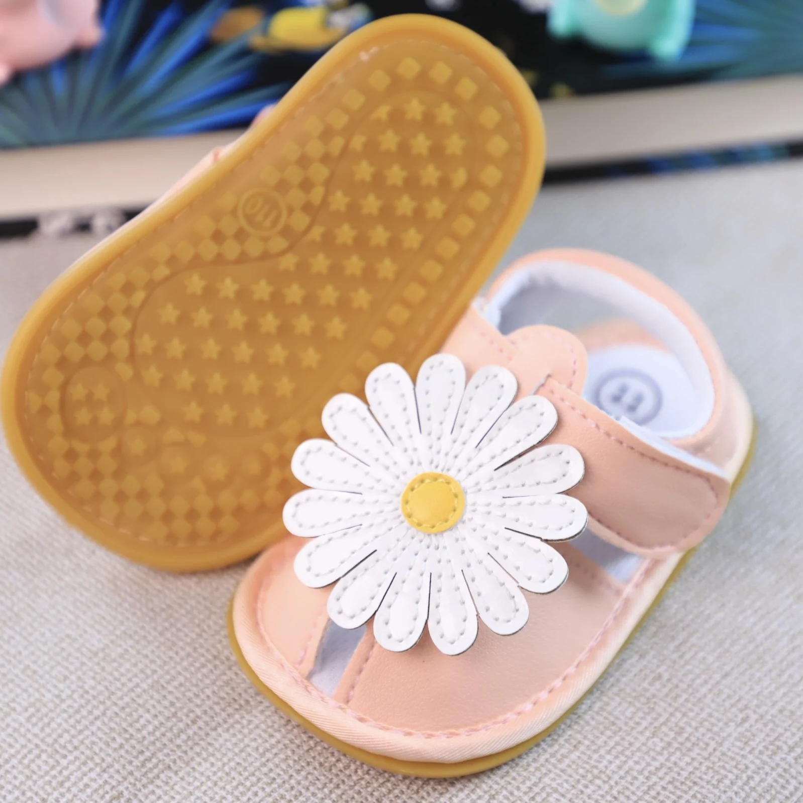 Scarpe da bambino per bambini scarpe da bambino per la prima coppia di scarpe Pre-Step sandali estivi con fiori di moda