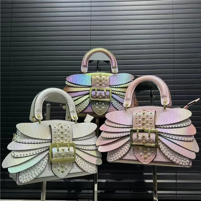 

2024 New Pearl Riveted Wings Evening Women Bag Real Leather Leather Stylish Bag Temperament Shoulder Messenger Bags