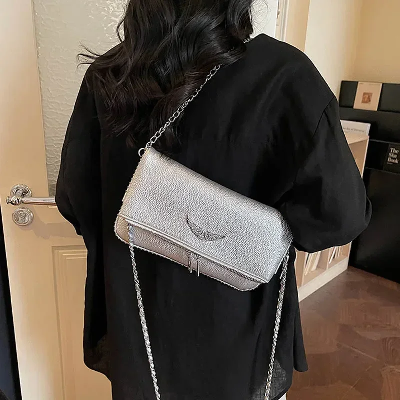 Bolso de hombro y bandolera de moda 2026, bolso cuadrado pequeño con alas para mujer, monedero pequeño y bonito, bolso de mano versátil y elegante