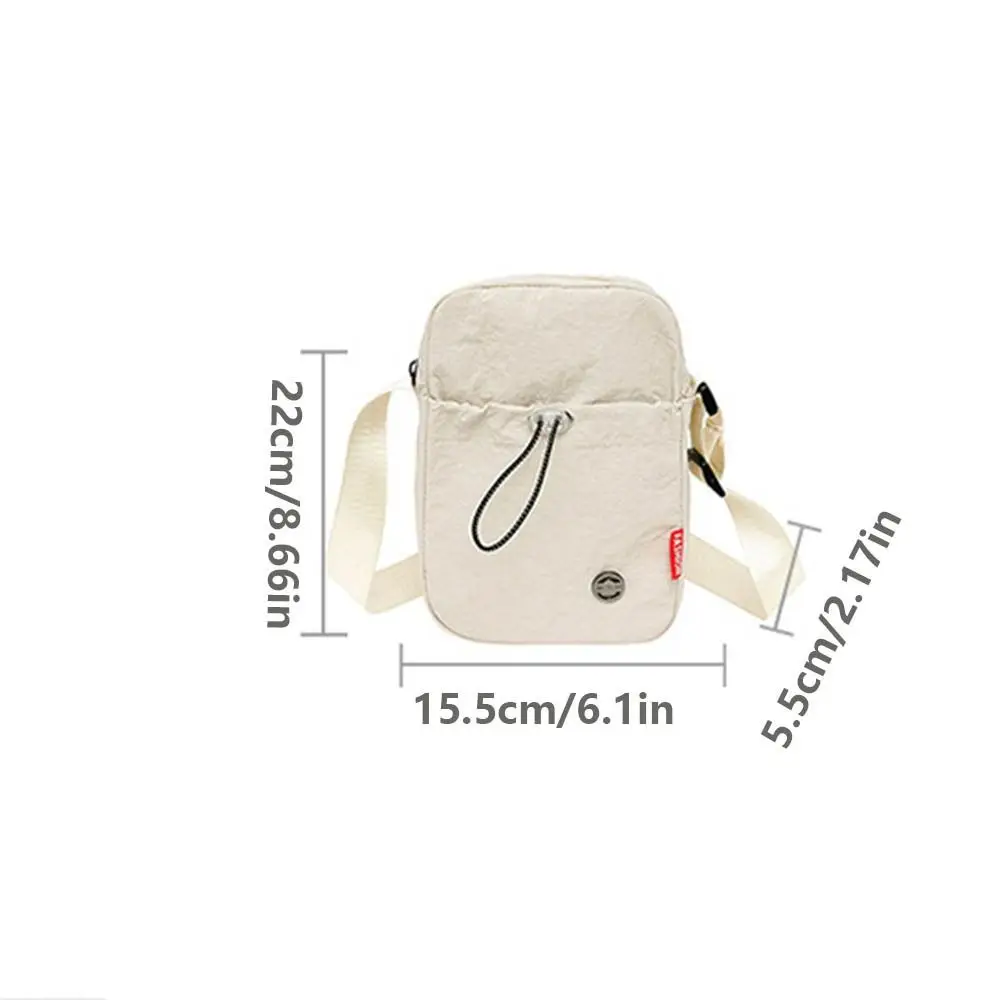 Torba crossbody ze sznurkiem, jednolity kolor, styl koreański, nylonowa torba na ramię, duża otwarta, wodoodporna torba na butelkę z wodą.