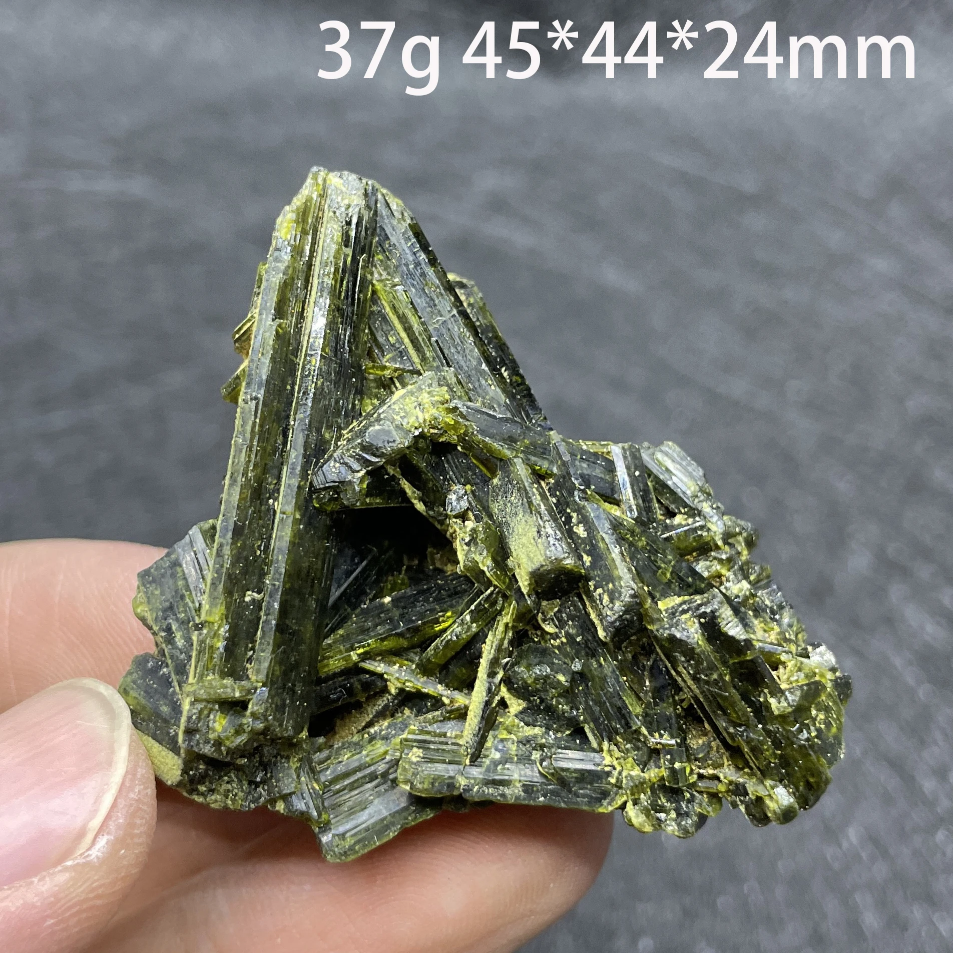 Natural Raw Stone Epidote Garden Crystal Clear Quartz Cluster Mineral Specimen Rock Home Decoration Gift Healing