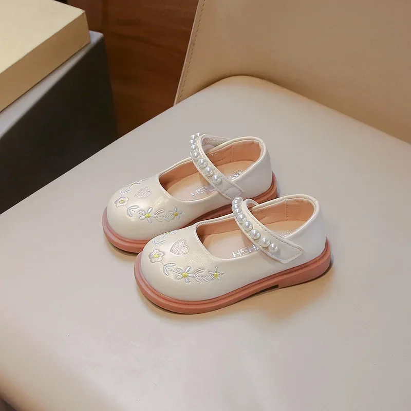 

Girls' PU Leather Spring Autumn New Baby Girl Embroidered Style Pearl Soft Sole Princess Causal Black School Kids Flats Loafer