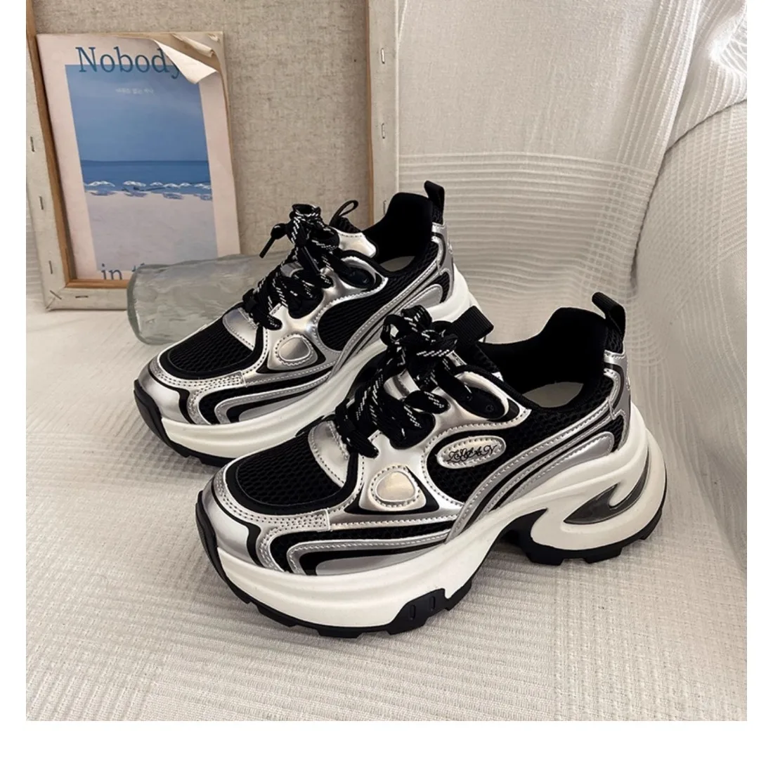 

Женская спортивная обувь 2025: Новые дизайнерские люксовые кроссовки на вулканизированной подошве, трендовые, в продаже, дышащие сетчатые кеды для женщин