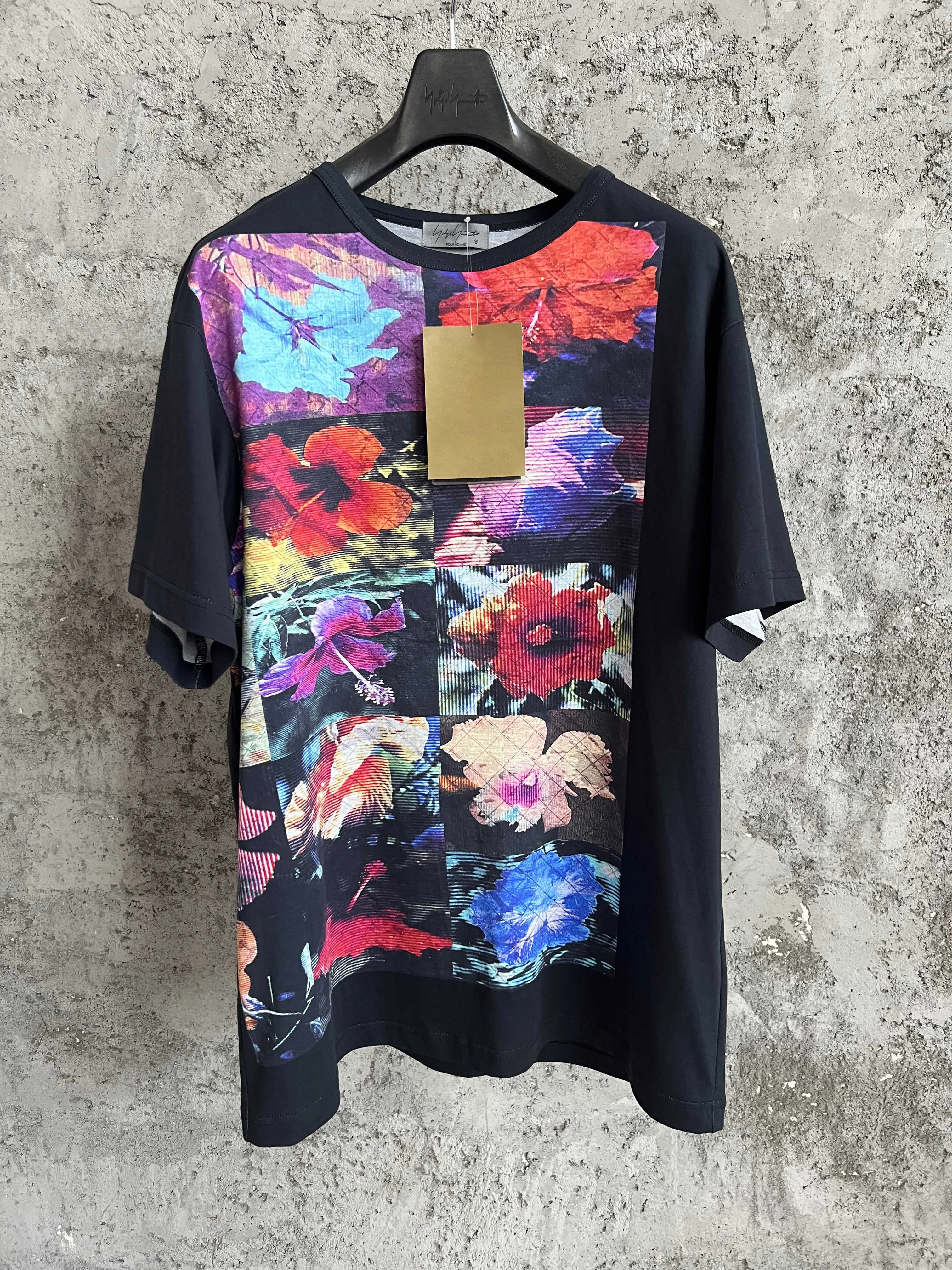 

Original design floral pattern printed sleeveless T-shirt, loose top, trendy