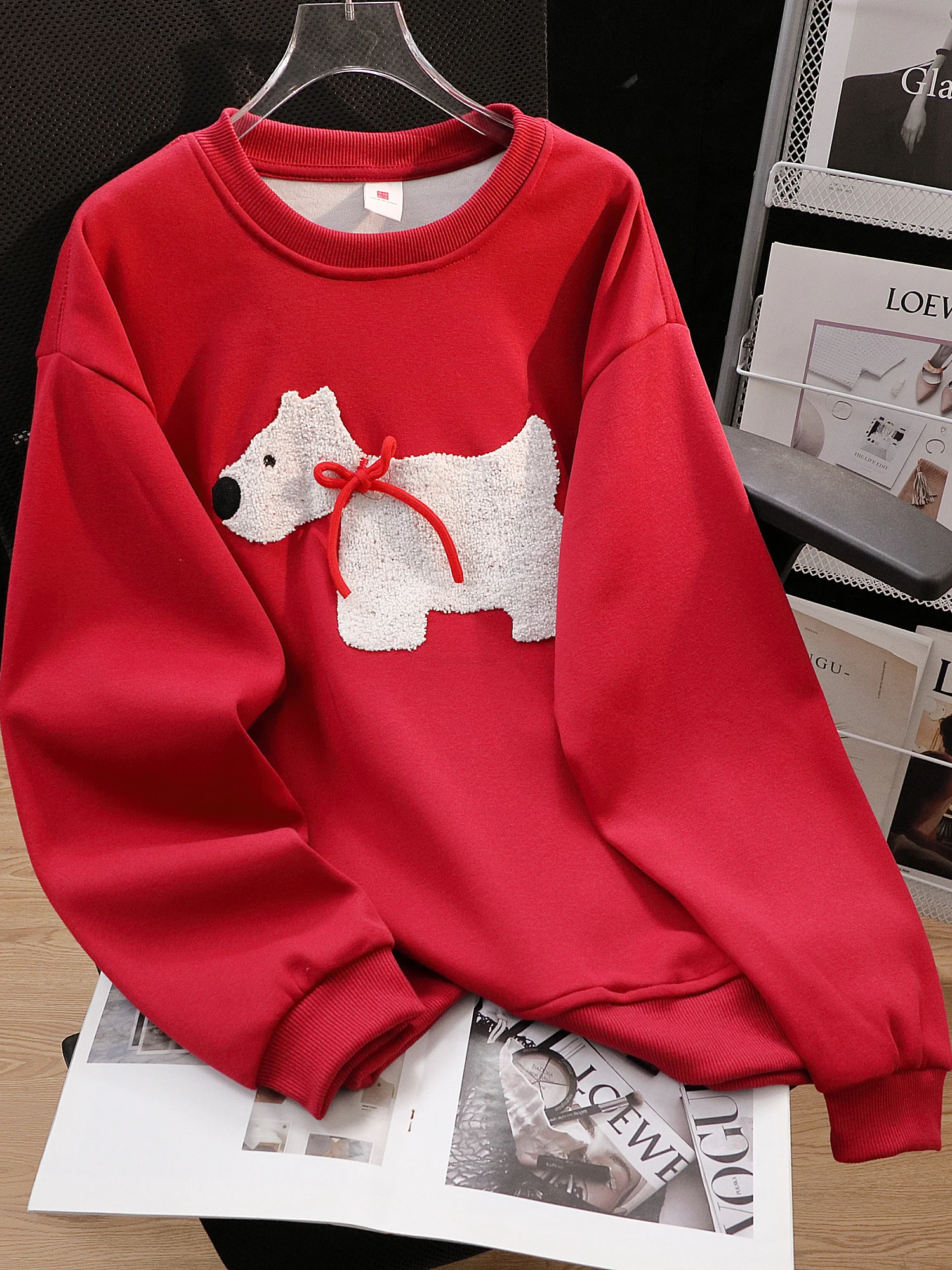 Otoño Invierno rojo bordado dibujos animados perro sudadera mujer suelta redonda Ne Sudadera con capucha Fce forrado Thiened Faionable Top