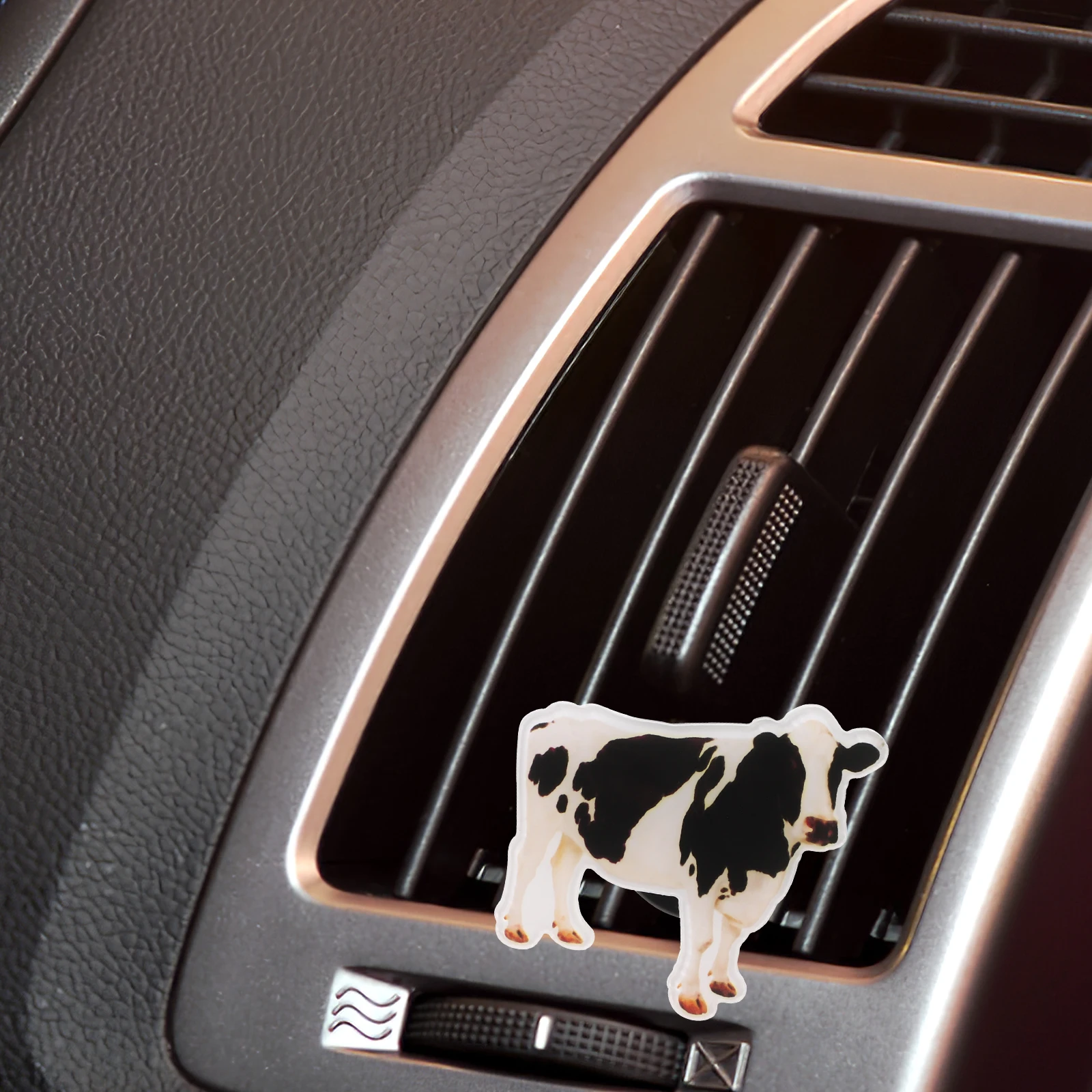

Cow Accessories Acrylic Air Clip Easy Installation Most Cars Wear Resistant Cute Decorative Car Outlet Clips Car Vent