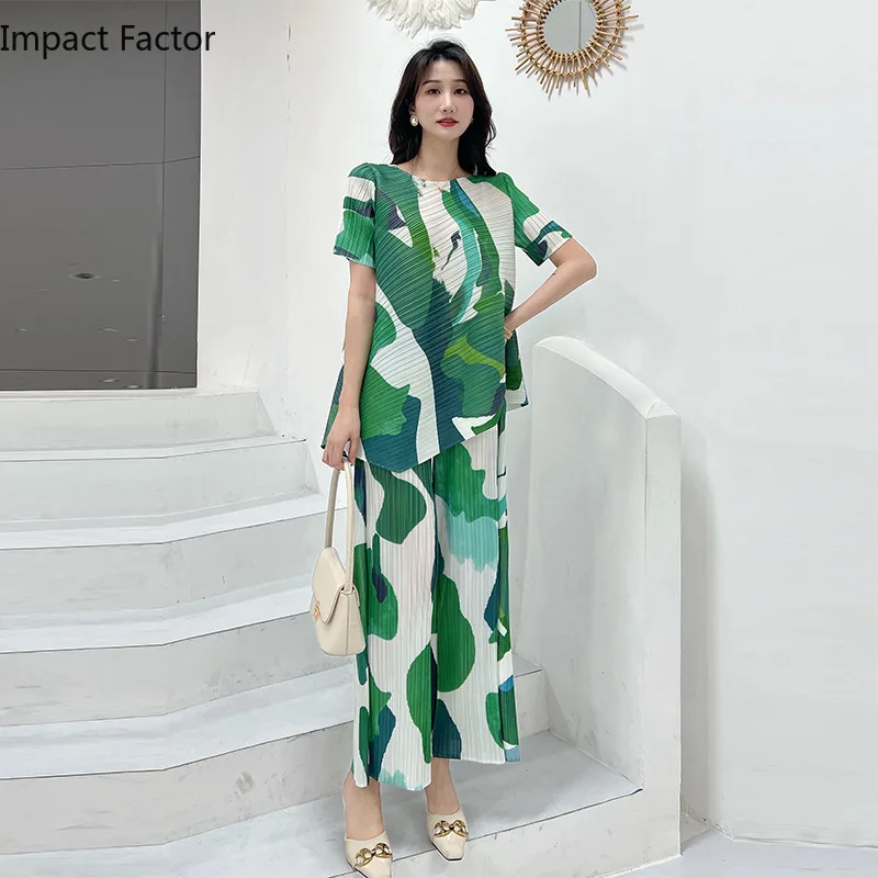 

Miyake Pleated New Fashion Classic Printed Women's Suit Irregular T-shirt + Bigfoot Pants 2024 Spring Hot Spot Can Be Delivered