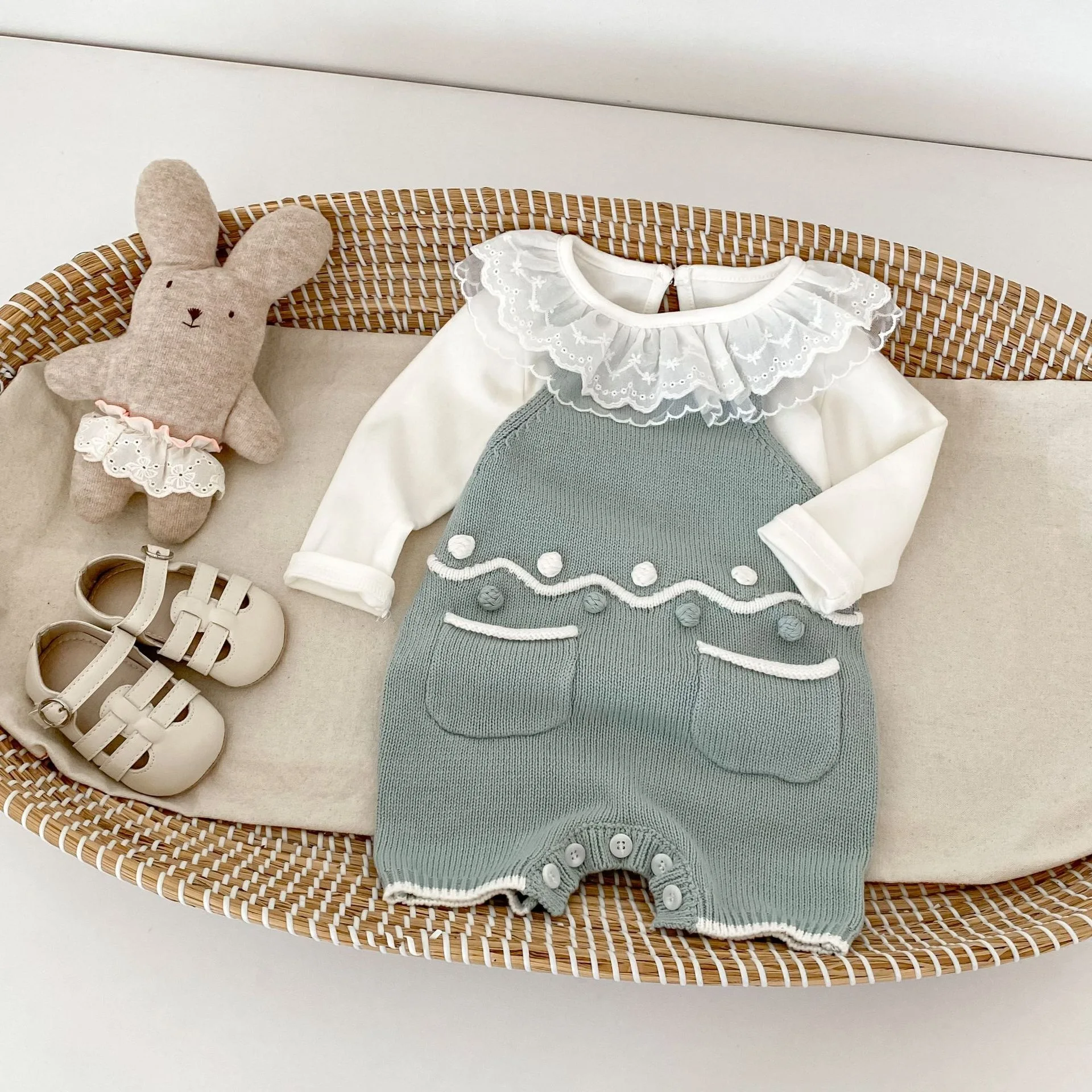 2026 Autumn New Baby Sleeveless Knitted Romper Infant Boy Strap Jumpsuit Toddler Girl Casual Overalls Newborn Clothes