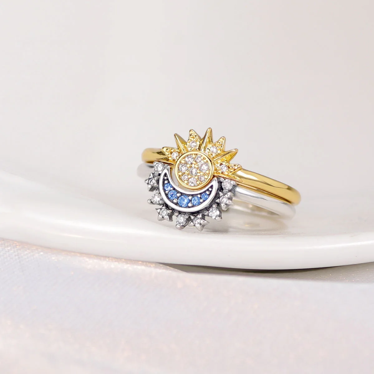 925 Silver Ring Crown Pure Color Circle Women's Cube Zirconia Crown Heart shaped Promise Wedding Ring Fashion Jewelry Gift