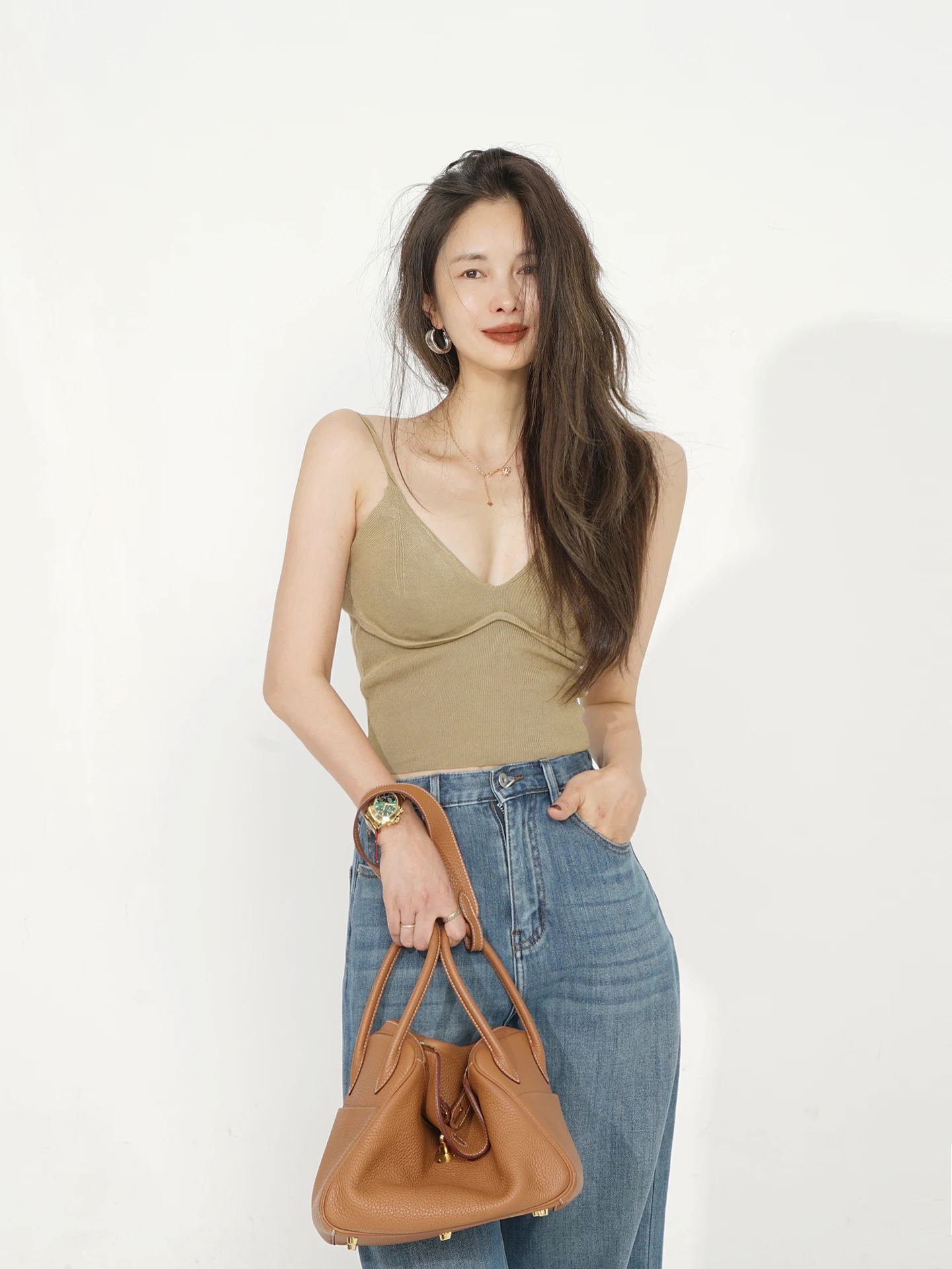 

Летний винтажный жилет Akimbo с бретелями, нежный и элегантный, со встроенными подушечками, приталенный дизайн, из смесового хлопка, с V-образным вырезом, женская укороченная верхняя одежда