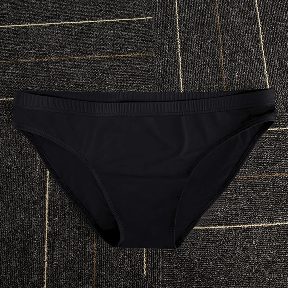 ملابس داخلية للرجال من Cueca مصنوعة من الحرير الجليدي ملابس داخلية منخفضة الخصر ملابس داخلية مثيرة عالية المرونة سراويل داخلية متينة بيكيني رفيع للغاية ثونج للرجال