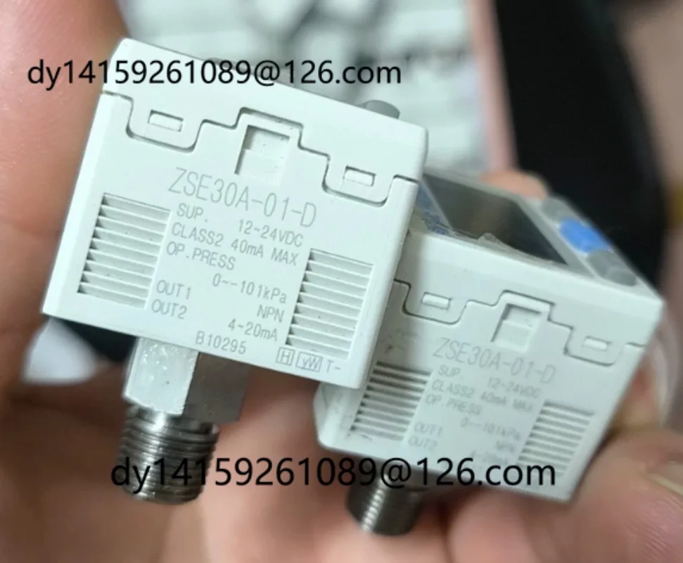New digital pressure switch vacuum negative pressure gauge ISE/ZSE30A high-precision controller