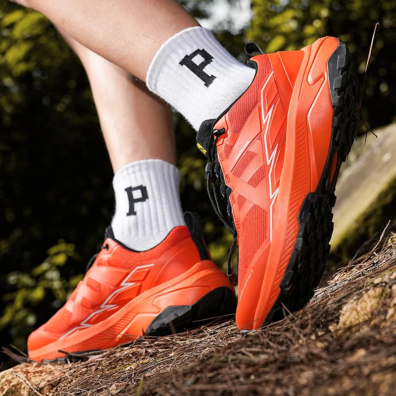 أحذية المشي لمسافات طويلة مريحة للرجال باللون البرتقالي، ونعال مطاطية، وأحذية المشي لمسافات طويلة عالية الجودة، ومقاومة للاهتراء ومضادة للانزلاق