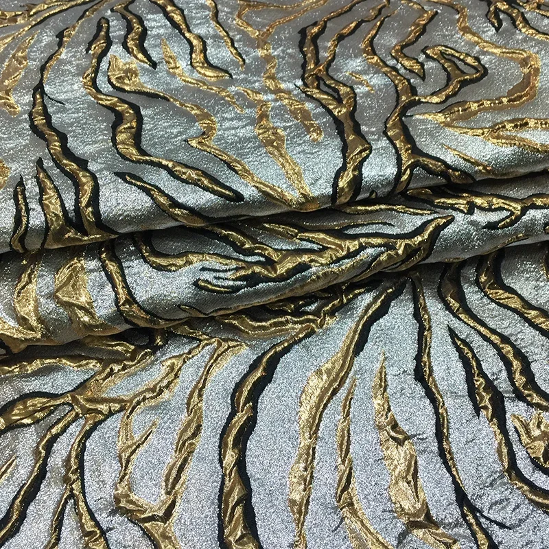 

Жаккардовая ткань с золотой проволокой, вогнутая выпуклая трехмерная пышная юбка, Тренч, модный дизайн, материал для шитья ткани на метр