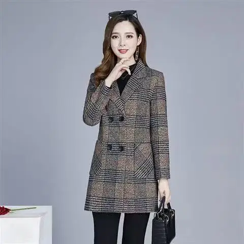 Mom\'s Plaid Coat Thickened High-end Woolen Coat Middle-aged and Elderly Women\'s Long Woolen Coat