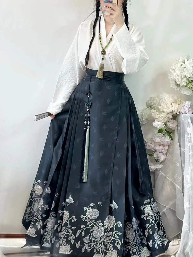 

Ming Dynasty Hanfu Horse Face Skirt Women Pleats Skirt White Black Shirt+Skirt Sets Chinese Traditional Hanfu Skirt Plus Size