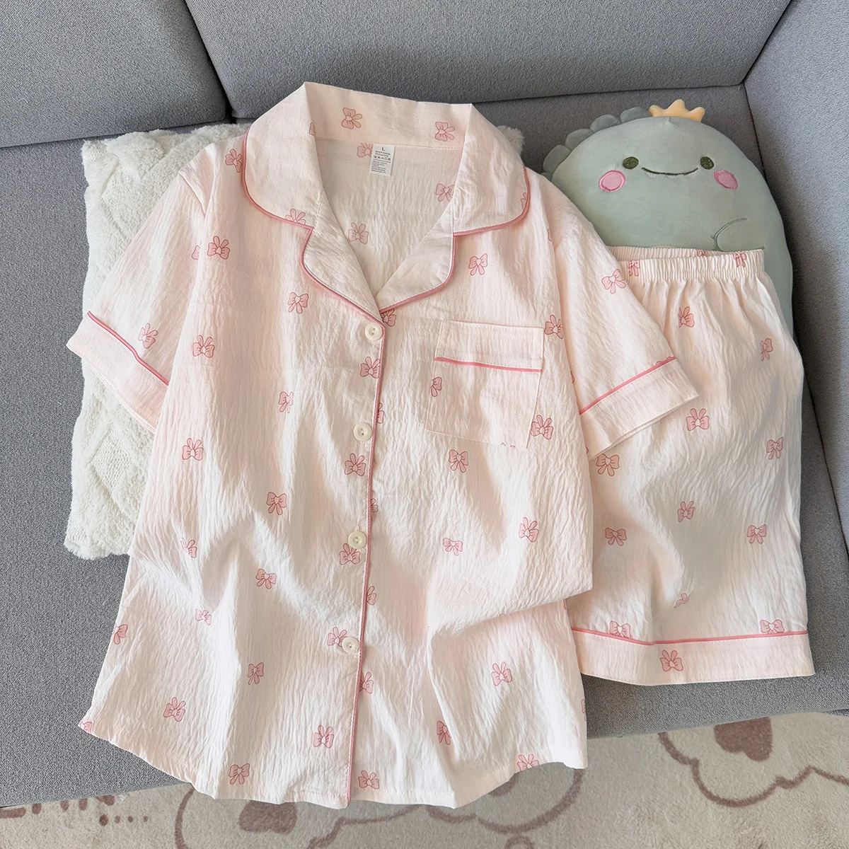 

Women's Summer Pajamas, Thin Butterfly Print Short-Sleeved Shorts, Sweet and Cute, Can Be Worn Outside in Summer, Two-Piece Home Wear Set