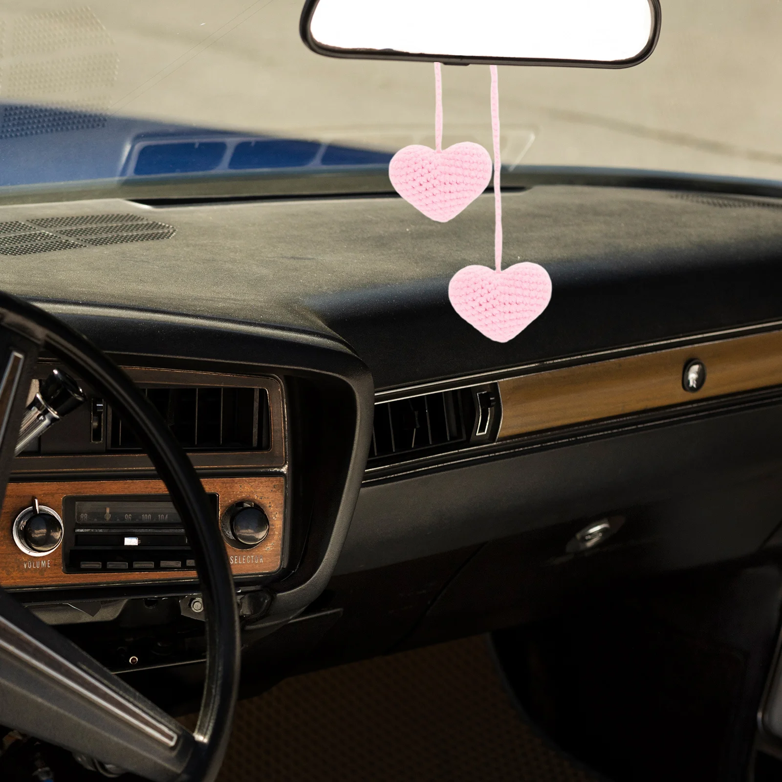 

Boho Handmade Crochet Heart Rearview Mirror Hanging Ornament Cute Car Mirror Accessory Knitted Pendant Car Interior Decoration