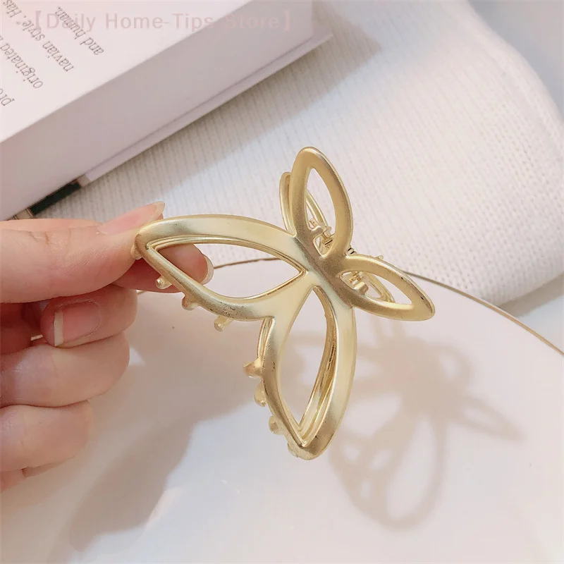 

Vintage Butterfly Hair Clip for Women, Temperament Simple Headwear, Fashion Hair Claws, Personalized Hair Accessories Gifts