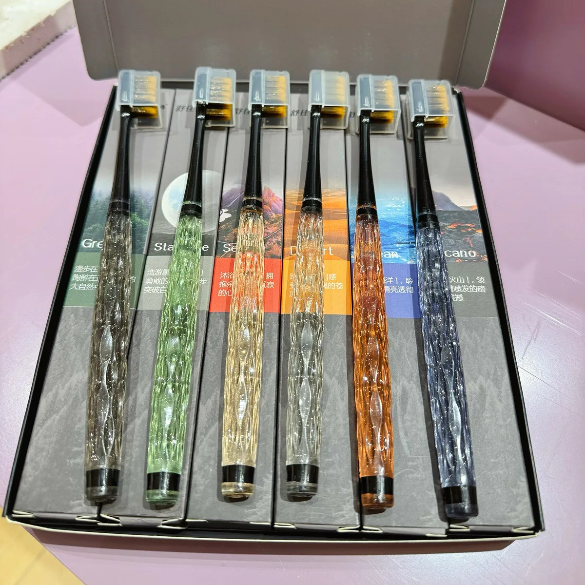cepillo-de-dientes-de-lujo-ligero-con-filamentos-de-cerdas-suaves-de-cristal-transparente-cabezal-ancho-para-proteccion-de-encias-para-adultos-paquete-familiar-de-6-piezas