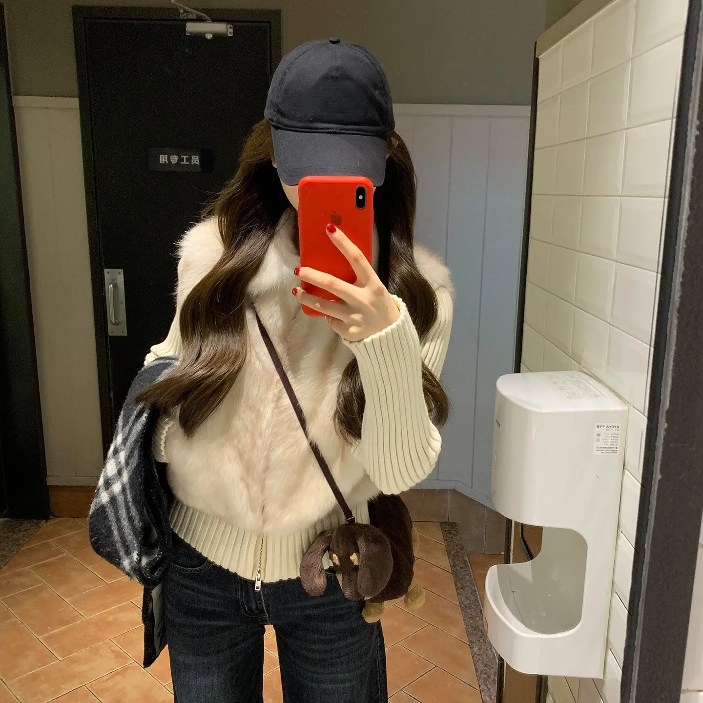 Casacos de pescoço de pele sintética das mulheres carnaval completo elegante único turn-collar regular fofo workwear emagrecimento peles meninas magro-encaixe ins