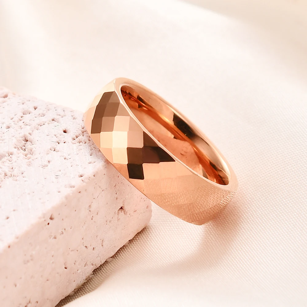 4MM/6MM Black Rose Gold Faceted Edge Dome Polished Tungsten Carbide Wedding Band Couple Rings for Women Men Size 5-12