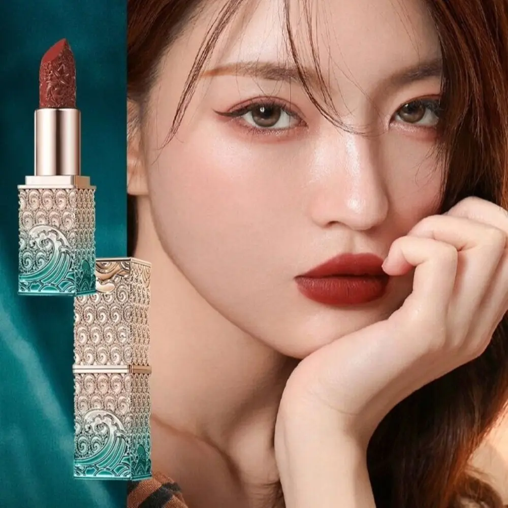Fiore Phoenix Piuma intagliata Rossetto a lunga durata Stile nazionale Nebbia opaca Velluto Smalto per labbra Tocco setoso Balsamo per labbra retrò Donna