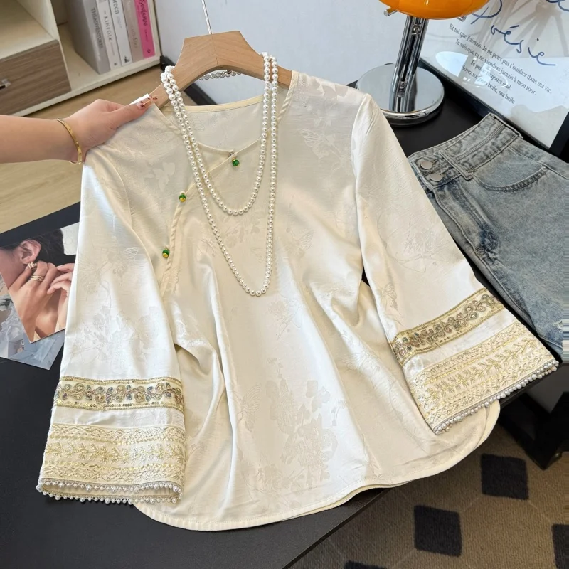 

New Chinese Sle Long Sve Embroidery Heavy Work round Ne Side Buttoned A-Line T Top for Young Women