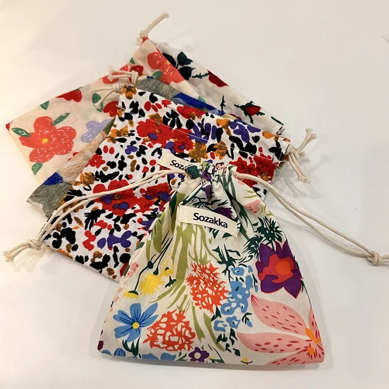 Cute Makeup Bag Christmas Gift Candy Jewelry Organizer Cotton Linen Floral Storage Drawstring Bag Women Finishing Storage Pouch