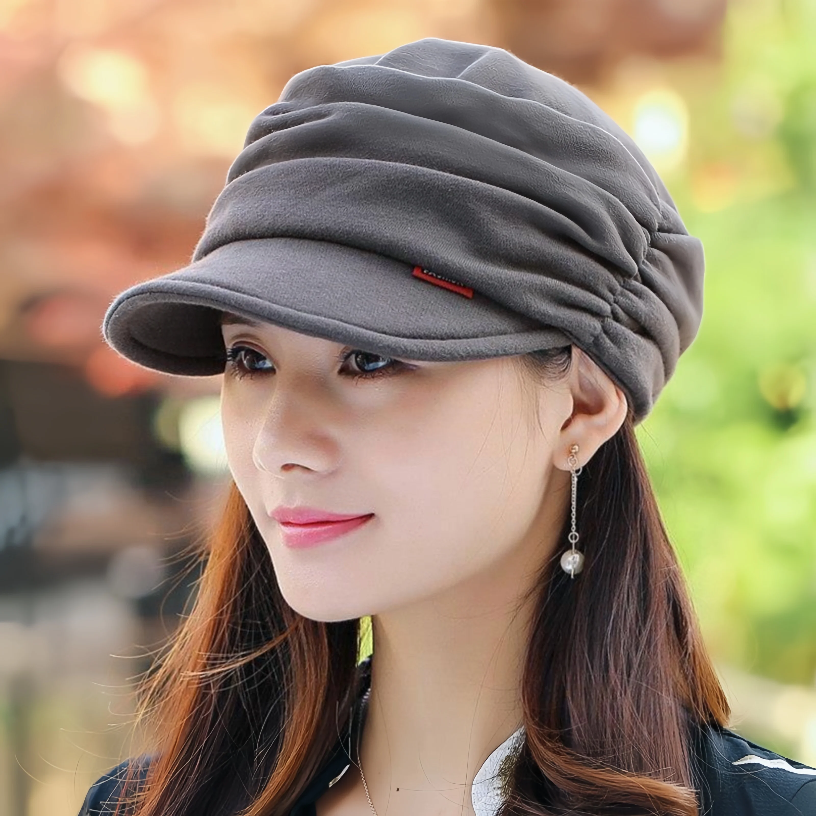 

Fashionable Women's Outdoor Winter Hat Short Brim Foldable Duckbill Cap Warm Casual Flat Top Hat Adjustable round Top Youth