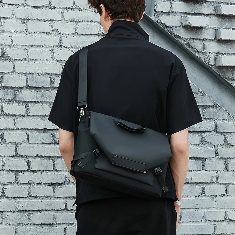 Functional Men's Crossbody Bag Casual Tactical Messenger Bag Men Fashion Dead Fly Motorcycle Shoulder Bags Workwear Sling Bag