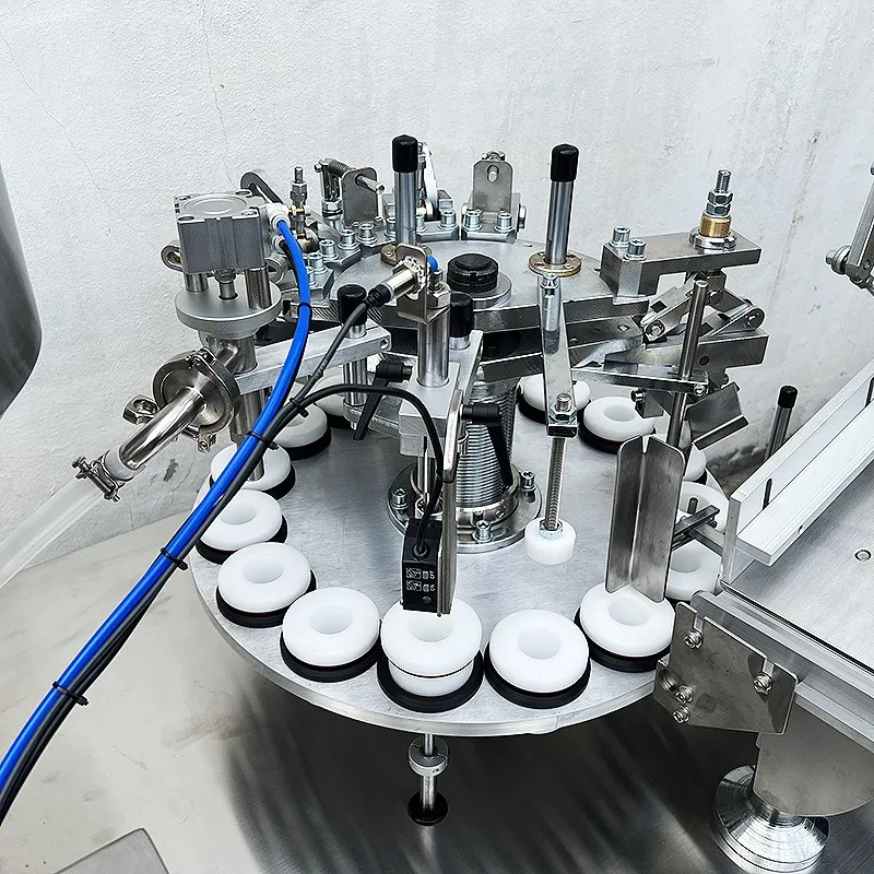 Metal tube filling and sealing machine, paste filling and sealing machine, automatic sealing machine