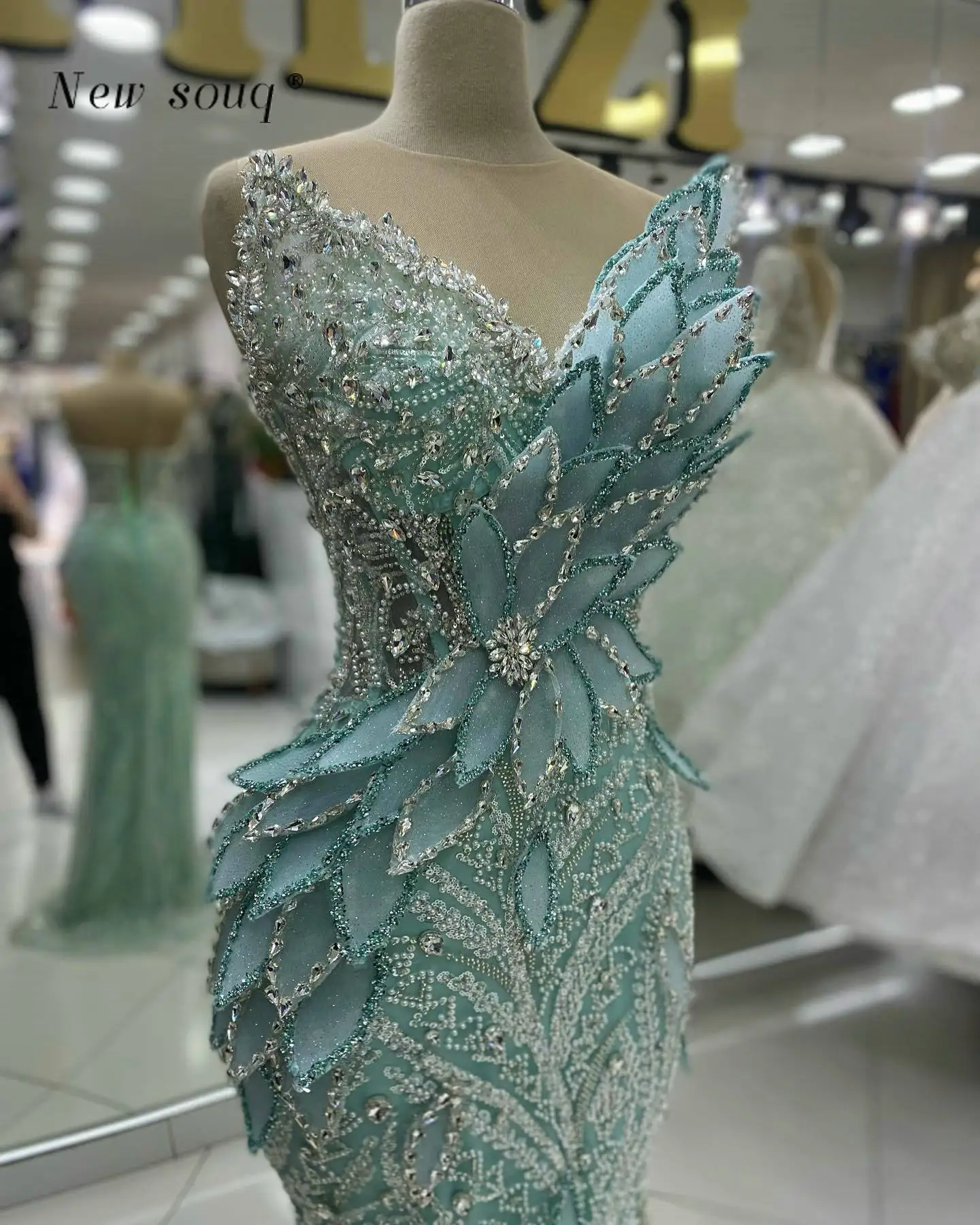 Arabic Glittering Long Mint Green 3D Leaf Designs Mermaid Wedding Evening Dresses Crystals Women's Dinner Party Gowns Customized