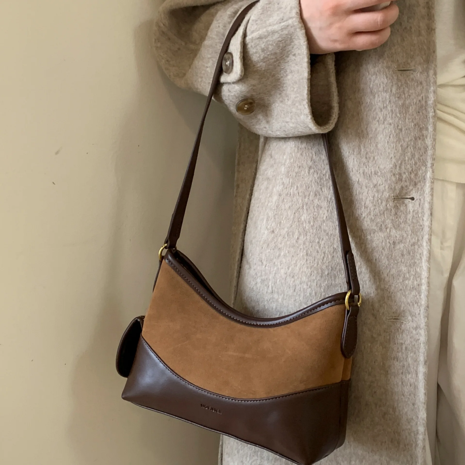 2026 New Women's Vintage Frosted Underarm Bag High-Quality Commuter Mini Shoulder Crossbody Bag Autumn Versatile Fashion Handbag