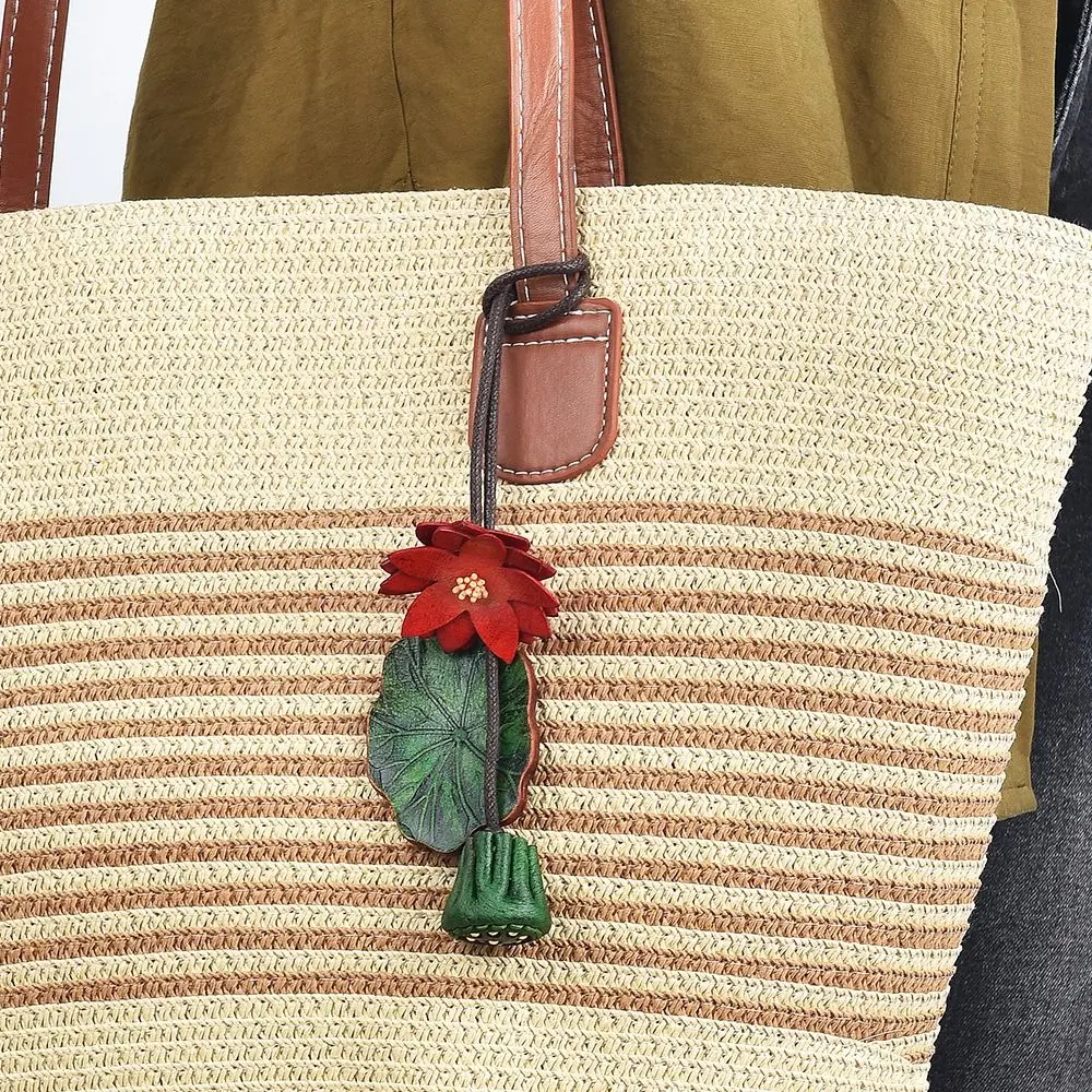 

Lovely Hanger Flower Pu Leather Pendant Lotus Handmade Leather Keychain Creative Fashion Bag Pendant Car Accessory