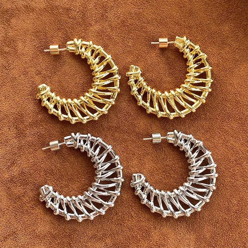 

Fashion New Woven Gold-plated Curved Women's Earrings Designer Charm, High-quality Luxury Women's Earrings Trendy Party Earrings