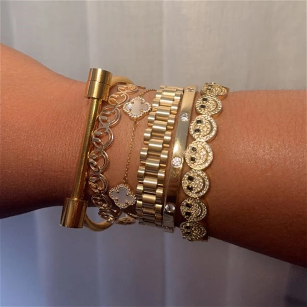 

2025 Summer New Fashion Gold Color Face Charm Happy Girl Women Luxury Bracelet Fashion Jewelry Gift