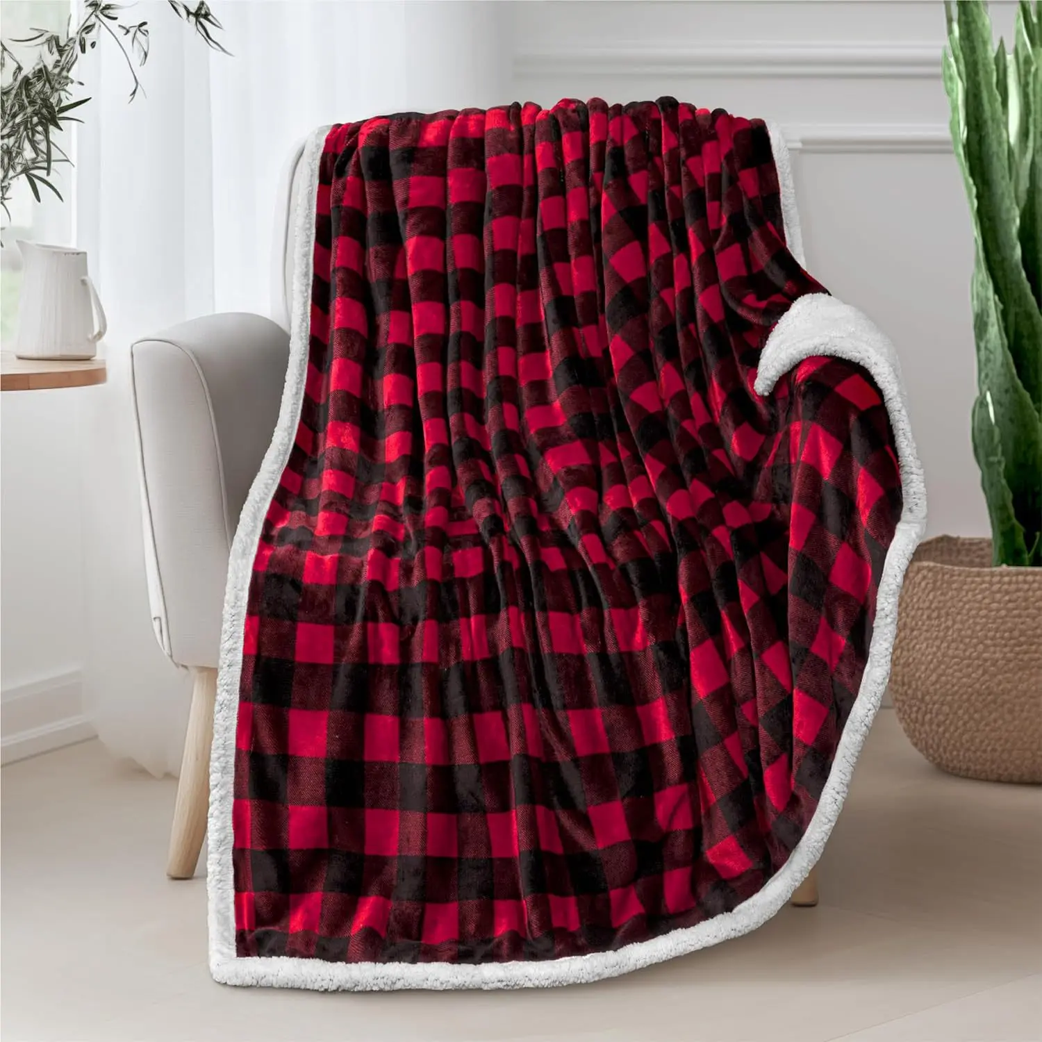 Winter Warmth Red Black Checkerboard Blanket White Double-layer Flannel Lamb Wool Qulit Skin Friendly holiday Gift Sleeping Nap