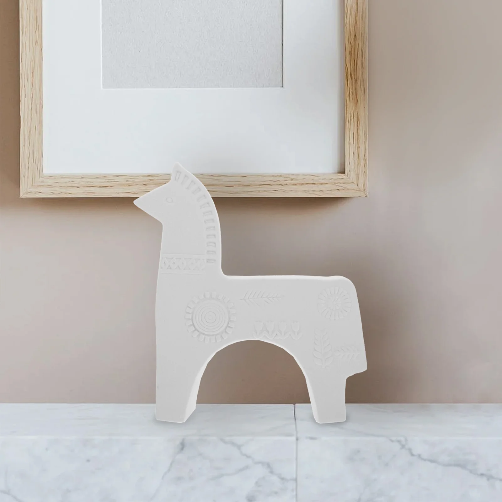 

1Pcs Ceramic Horse Animal Shape Desktop Decor Home Ornament Stylish Table Decoration Ceramic Horse Desktop Decor