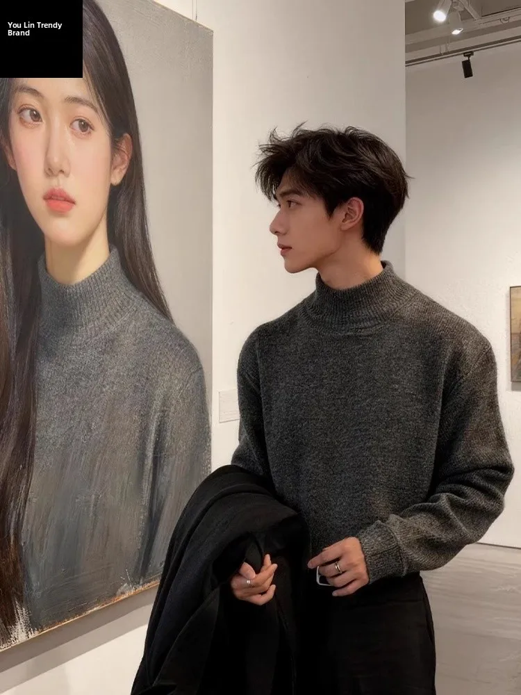 

Мужской утепленный свитер с высоким воротником в корейском стиле, зимний повседневный базовый слой, трикотажная кофта для ношения под одеждой, уютный свитер свободного кроя.